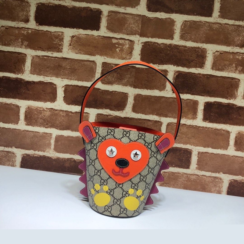G*u*i bucket bags